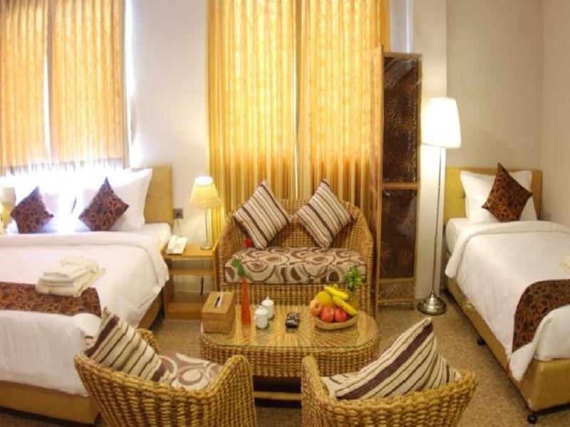 Holiday Hotel Yangon Exteriör bild